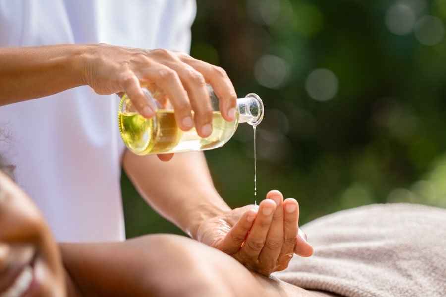 SPA-Oil-MAssage